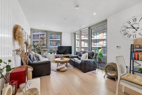 Corsair House, Royal Wharf, E16 2 bed apartment for sale