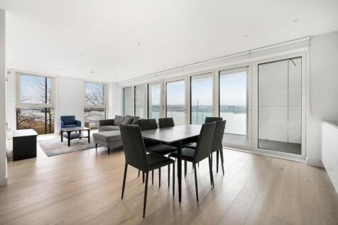 Carrick House, Schooner Road, E16 3 bed apartment for sale