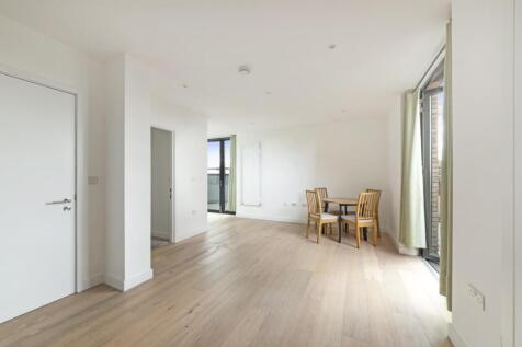 Masthead House, Rope Terrace, E16 2 bed apartment for sale