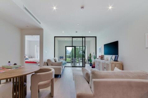 India House, Riverscape, E16 1 bed apartment for sale