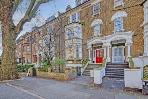 Grosvenor Avenue, London N5 2 bed flat for sale