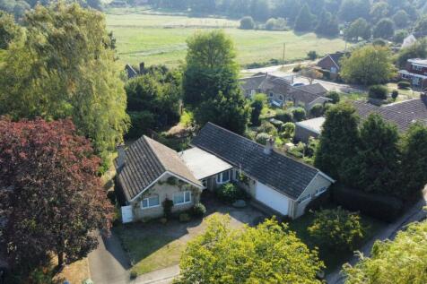 Spring Meadow, Ipswich IP6 3 bed bungalow for sale