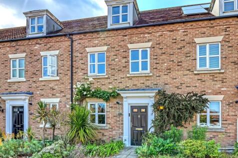 Wilkinson Drive, Ipswich IP5 3 bed townhouse for sale