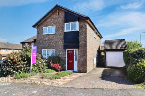 Stowmarket IP14 4 bed detached house for sale