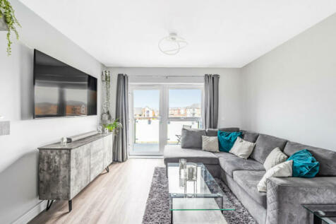 1 bedroom flat for sale