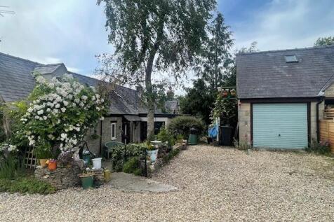 Ampney St. Mary, Cirencester... 3 bed semi