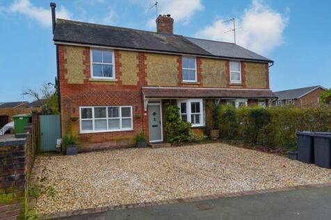 4 bedroom semi-detached house for sale