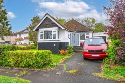 2 bedroom detached bungalow for sale