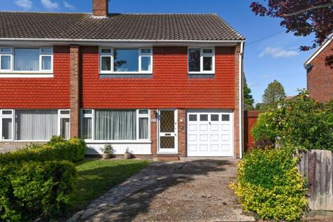 3 bedroom semi-detached house for sale