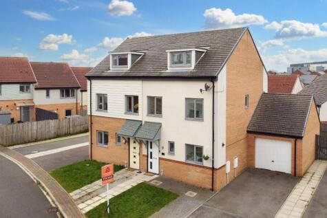 Iris Grove, Darlington, DL1 3 bed semi
