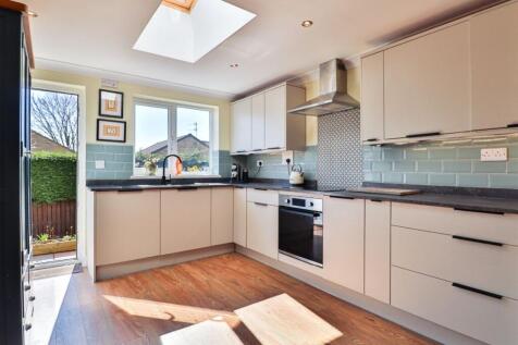 Burnbeck Place, Heighington Village 3 bed semi