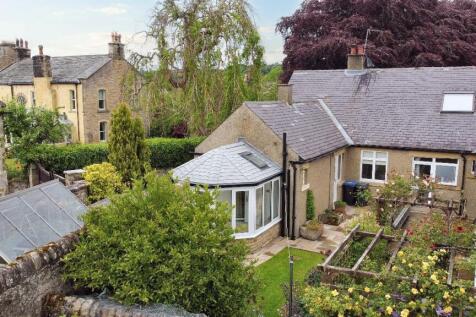 2 bedroom bungalow for sale