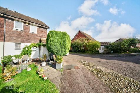 2 bedroom end of terrace house for sale