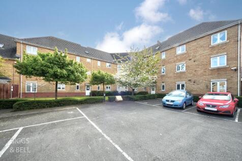 Morgan Close, Luton, Bedfordshire, LU4 2 bed apartment for sale