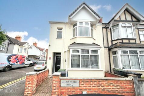 Luton, Bedfordshire, LU4 3 bed end of terrace house for sale