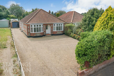 4 bedroom detached bungalow for sale