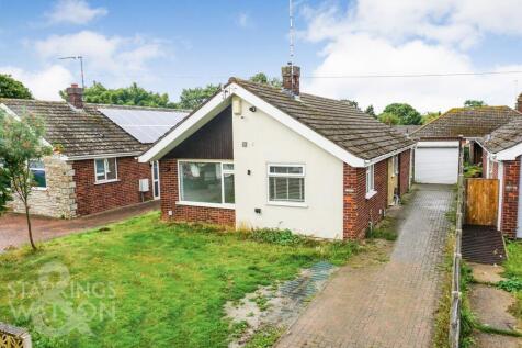 Brasenose Avenue, Gorleston, Great... 3 bed detached bungalow for sale