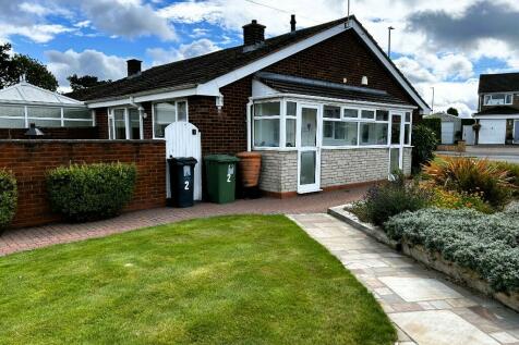 2 bedroom semi-detached bungalow for sale