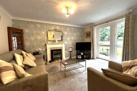 Penn Road, Wolverhampton WV4 2 bed ground floor flat for sale