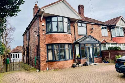 5 bedroom semi-detached house for sale