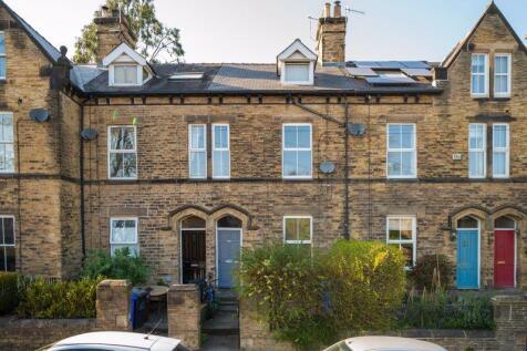 4 bedroom terraced house for sale
