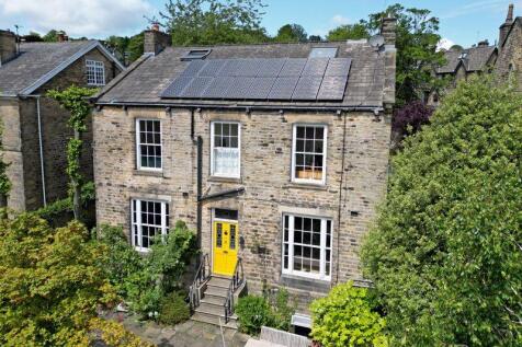 6 bedroom detached house for sale