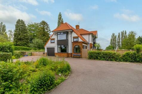 5 bedroom detached house for sale