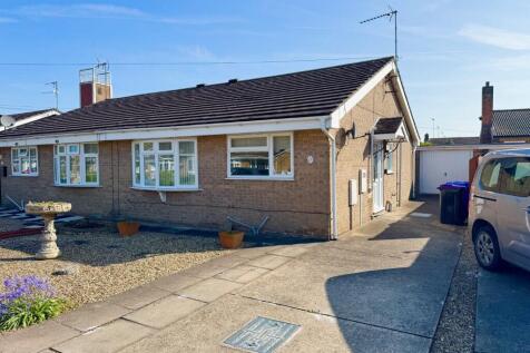 2 bedroom semi-detached bungalow for sale