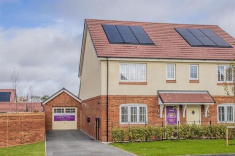 3 bedroom semi-detached house for sale