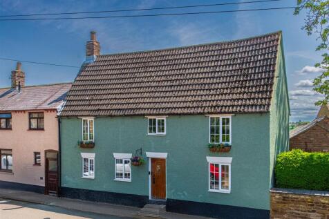 2 bedroom semi-detached house for sale