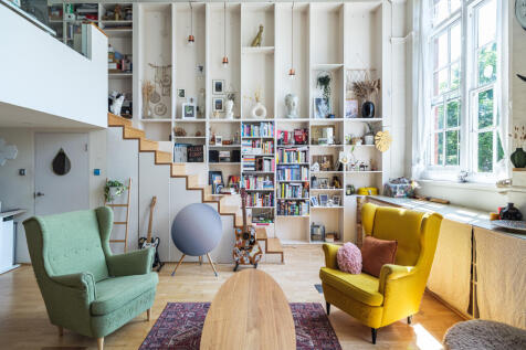 3 bedroom flat for sale