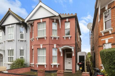 Melrose Avenue, Willesden Green 4 bed semi