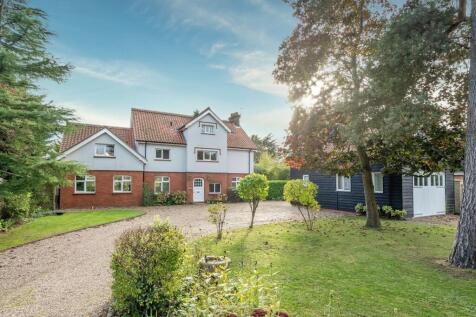 Romany Road, Oulton Broad 4 bed detached house for sale