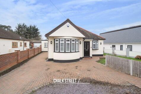 Hamlet Road, Collier Row, RM5 3 bed detached bungalow for sale