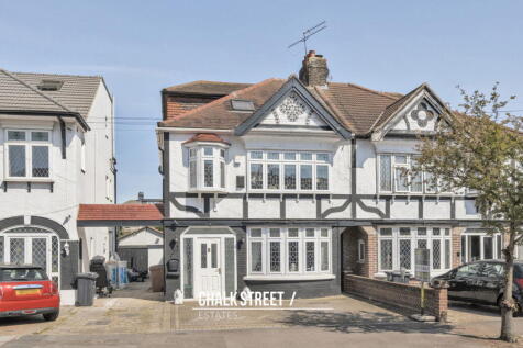 4 bedroom semi-detached house for sale