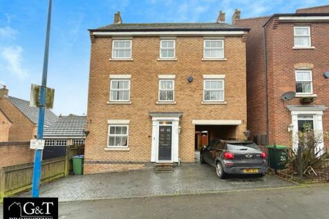 5 bedroom detached house for sale