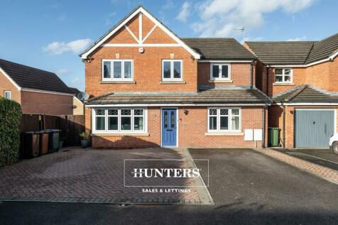 5 bedroom detached house for sale