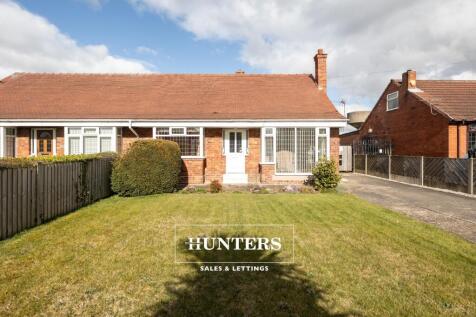 2 bedroom semi-detached bungalow for sale
