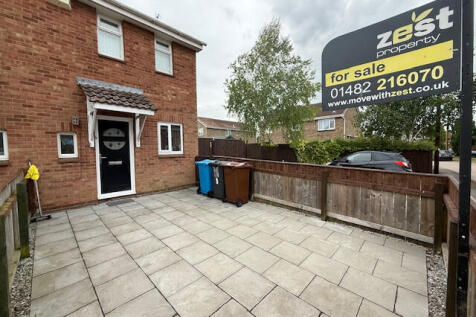 2 bedroom semi-detached house for sale