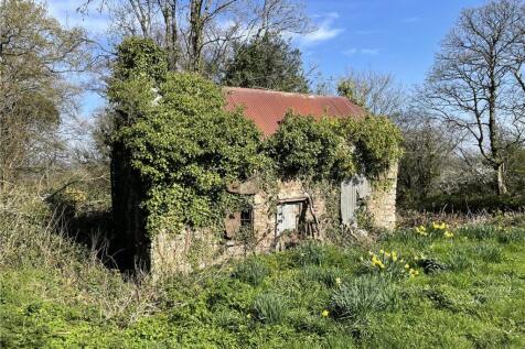 Detached house for sale