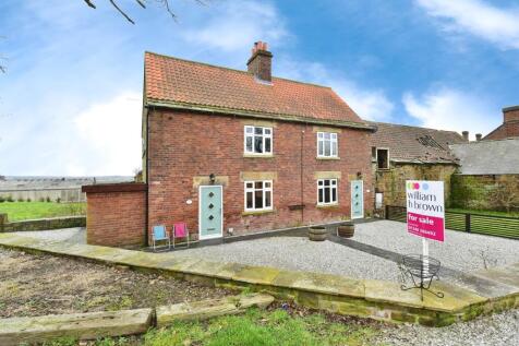 2 bedroom cottage for sale