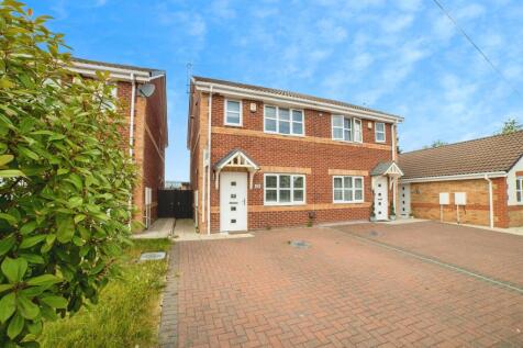 3 bedroom semi-detached house for sale