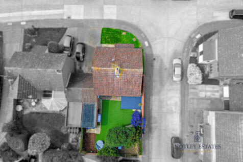 Chelmsford CM3 4 bed detached house for sale