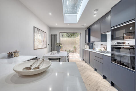 Deptford SE8 3 bed terraced house for sale