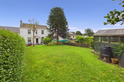 5 bedroom house for sale