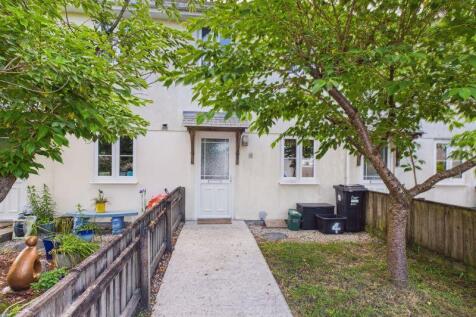 2 bedroom house for sale