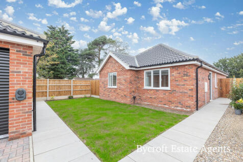 3 bedroom detached bungalow for sale