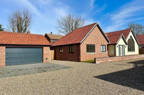 4 bedroom detached bungalow for sale