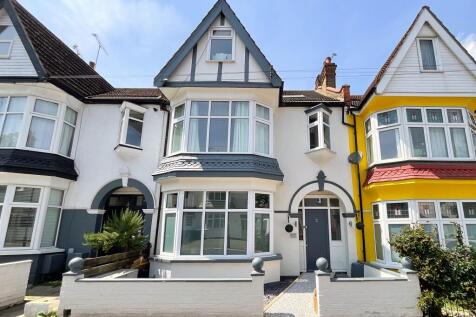 5 bedroom terraced house for sale
