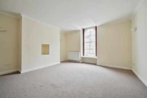 Newmarket Court, Tavistock 2 bed apartment for sale